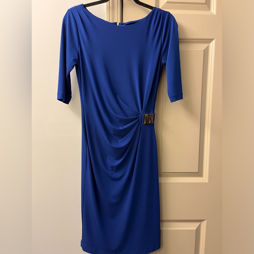Blue mid length dress with buckle